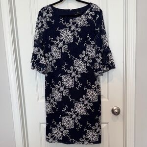 Ronni Nicole Navy and White Floral Lace Dress~16